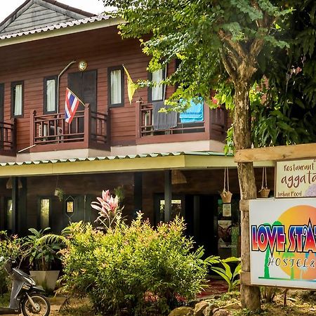 Love Station Hostel Baan Tai Exteriér fotografie
